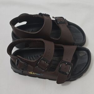 Brown Boys (Unisex) Sandals Size 30 (12‎ US)